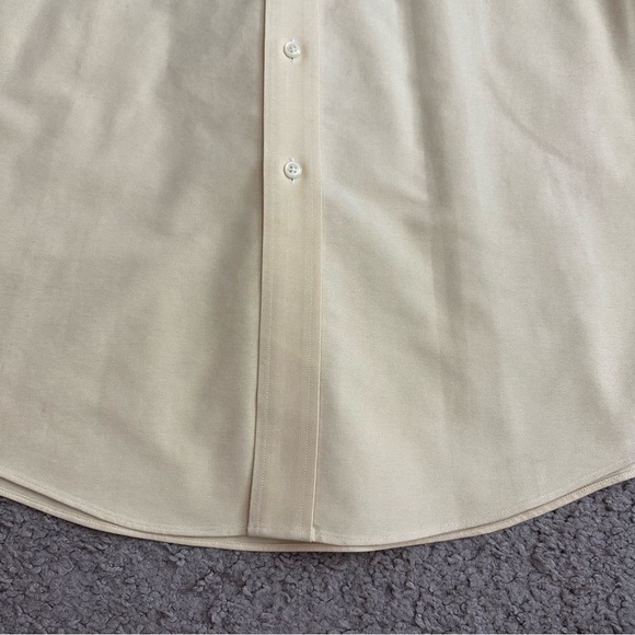 L.L.Bean Shirt Mens Size 16.5 Wrinkle Resistant Button Down Light Yellow - Picture 3 of 8